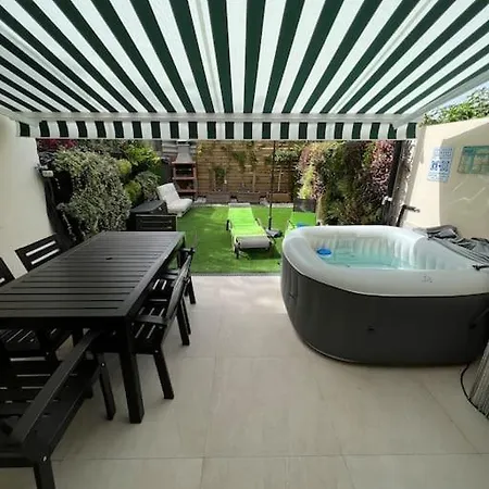 Relaxing Garden Los Cristianos Con Jacuzzi Y Barbacoa Arona  Exterior photo
